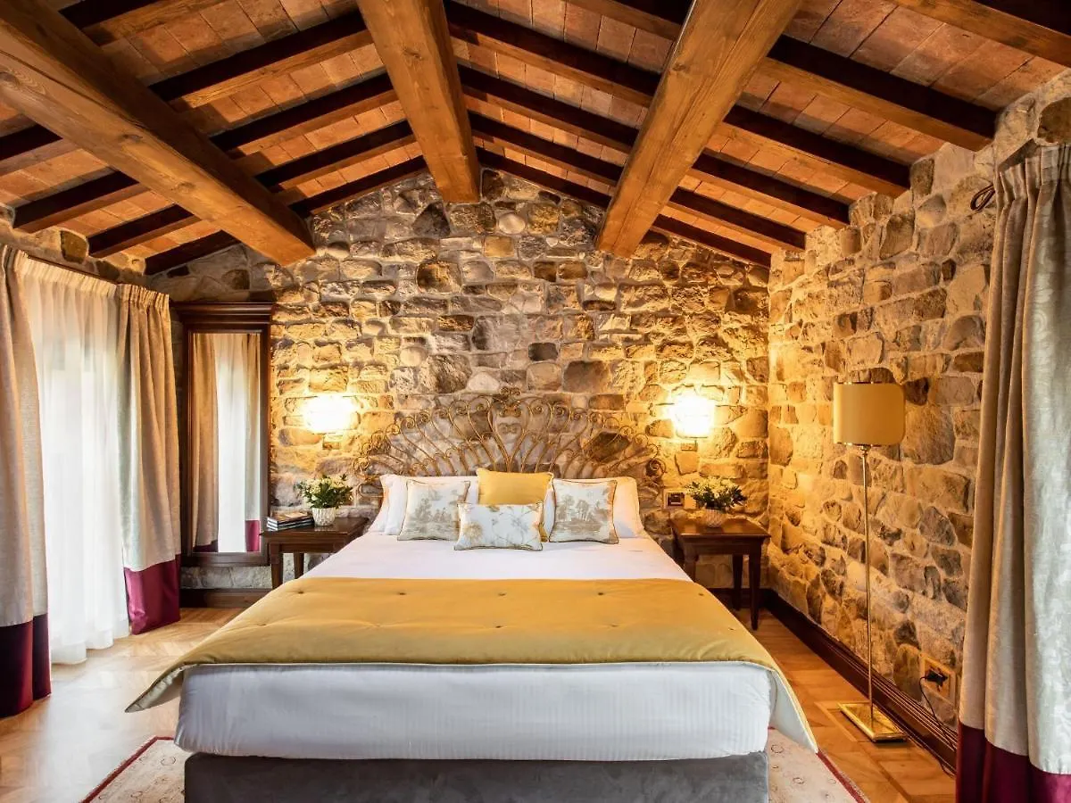Belvilla By Oyo Rio Rosso Castel San Pietro Terme 0*,  Italien